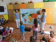 Divadlo Cestujeme kolem světa za pohádkou